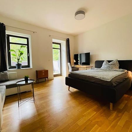 Charmante Wohnung Im Gruenen Lipsia Esterno foto